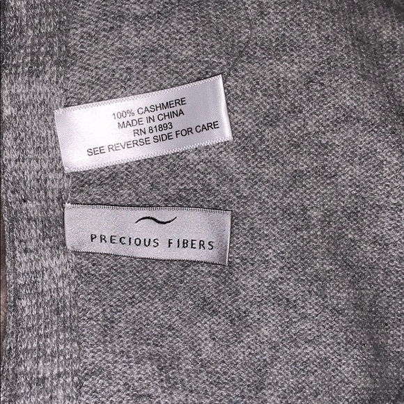 Precious Fibers Scarf - Picture 4 of 4